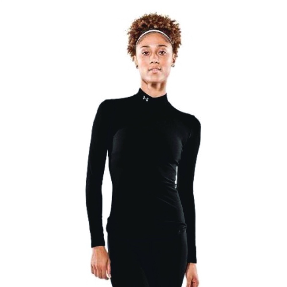 BLACK UNDER ARMOUR LONG SLEEVE WARM TOP